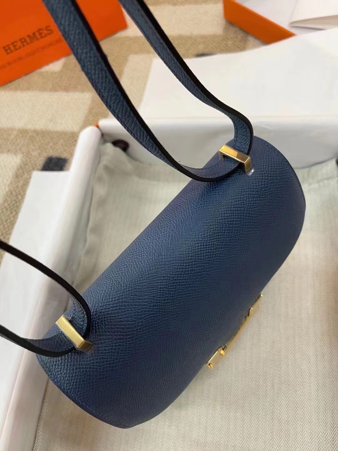 에르메스 콘스탄스18 딥블루 금장 앱송